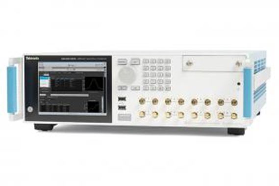 텍트로닉스 AWG5204 임의 파형 발생기